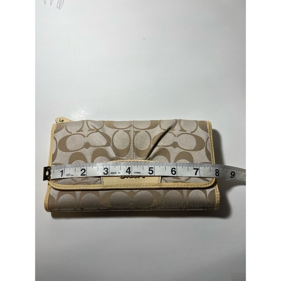 Coach Tan and Cream Women's Bag - Picture 9 of 11